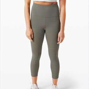 Lululemon Leggings Sage Green Rogue Renegade High Rise Tight Fit Size 2